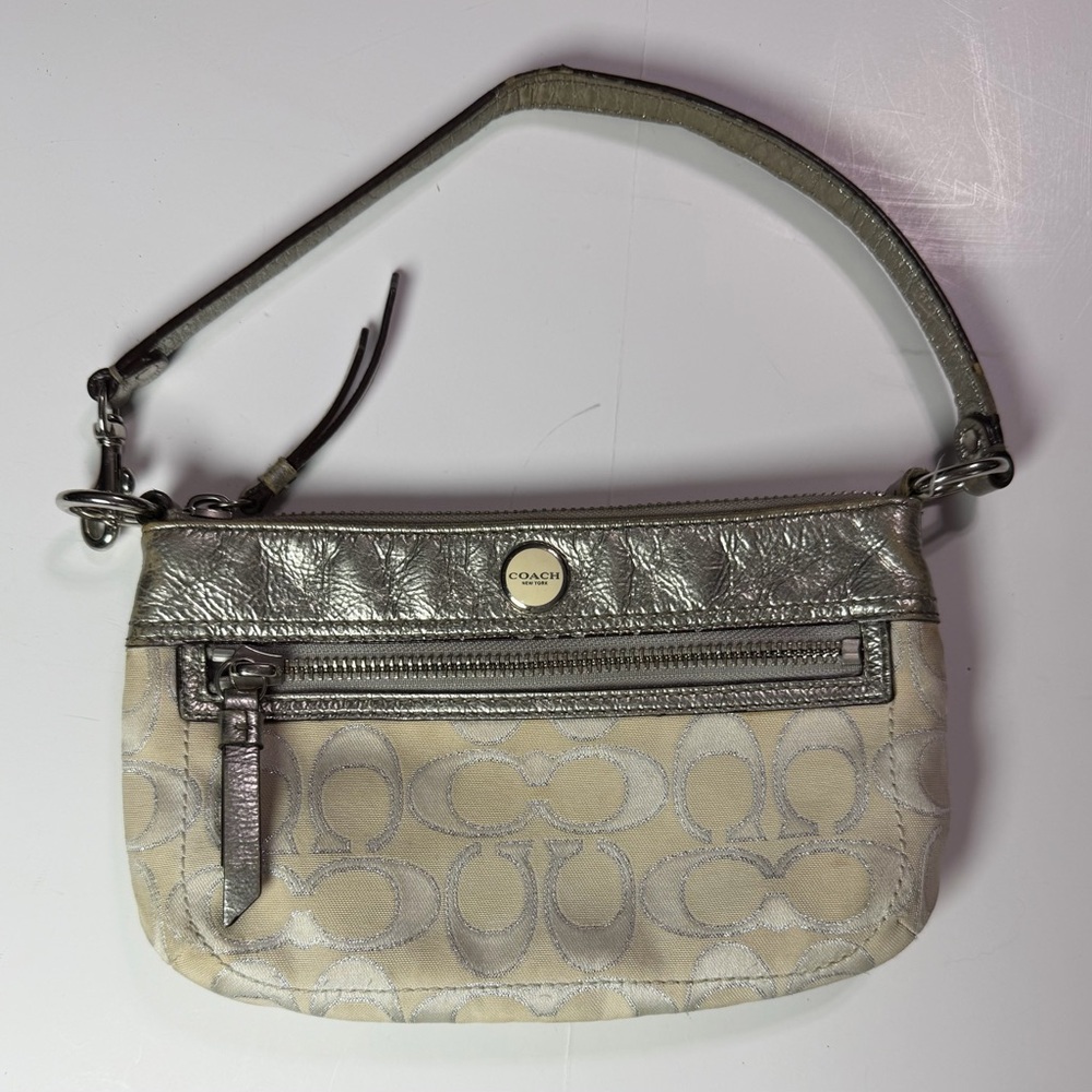 Y2K Coach Silver and Cream Women's Bag - Picture 11 of 13